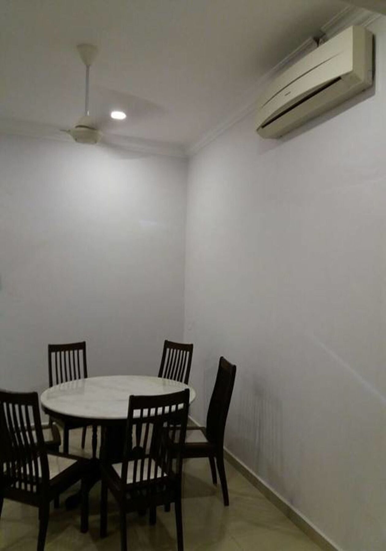 Alan 2 Apartment